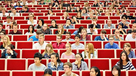 Studierende in Geldnot: Fachverbände fordern sofortigen Bafög-Notfallmechanismus