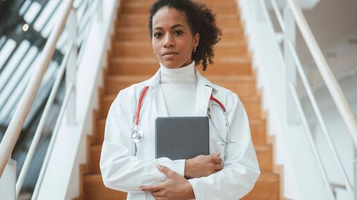 11 gut bezahlte Berufe für Frauen: Diese Jobs lohnen sich trotz Gender Pay Gap