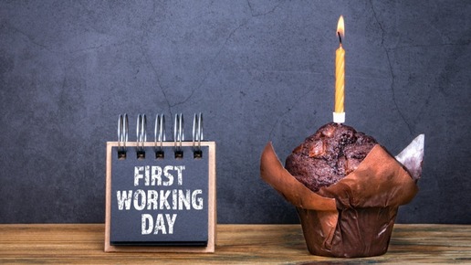 Erster Arbeitstag ohne Fettnäpfchen: 12 Top-Tipps für Deinen erfolgreichen Start!