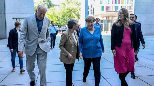 Merkel gesteht: Bedauern über verpasste Chance auf Schwarz-Grün im Jahr 2013