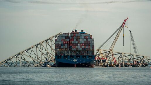Baltimore: Auf Containerschiff fiel mehrfach der Strom aus – dann prallte es gegen die Brücke