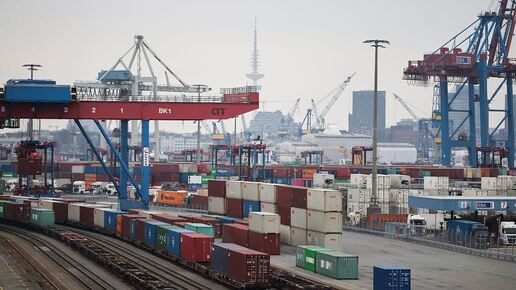 Hafenkonzern HHLA schreibt Verlust im ersten Quartal