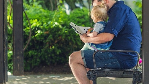 Warum eine längere Elternzeit bei Vätern für mehr Gleichgewicht sorgt