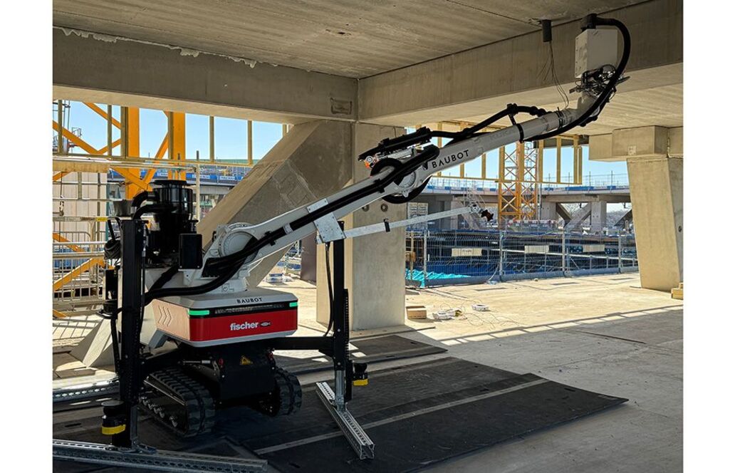 Fischer BauBots bohren 4.800 Löcher vollautomatisch im Wohnprojekt Cartesius in Utrecht