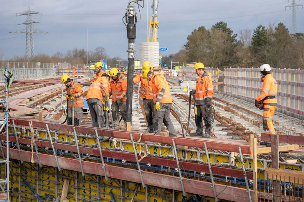 Über 50 Prozent CO2-Ersparnis: Erster Brückenbau mit Öko-Beton