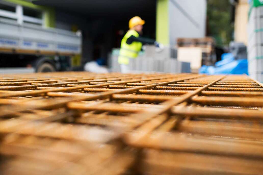 Gründungsflaute am Bau: Zahl neuer Bauunternehmen halbiert sich seit 2004 – Innovationskraft in Gefahr
