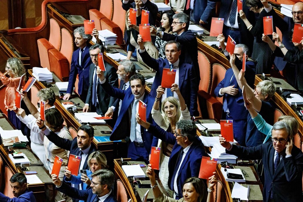 Italien verbietet KI-Fakes: Bis zu fünf Jahre Haft für manipulierte Videos