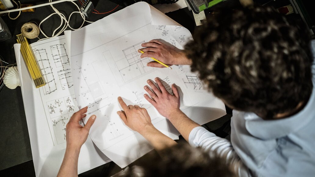 KI-Startup BauGPT will mit 300 Prompts die Baustelle digitalisieren