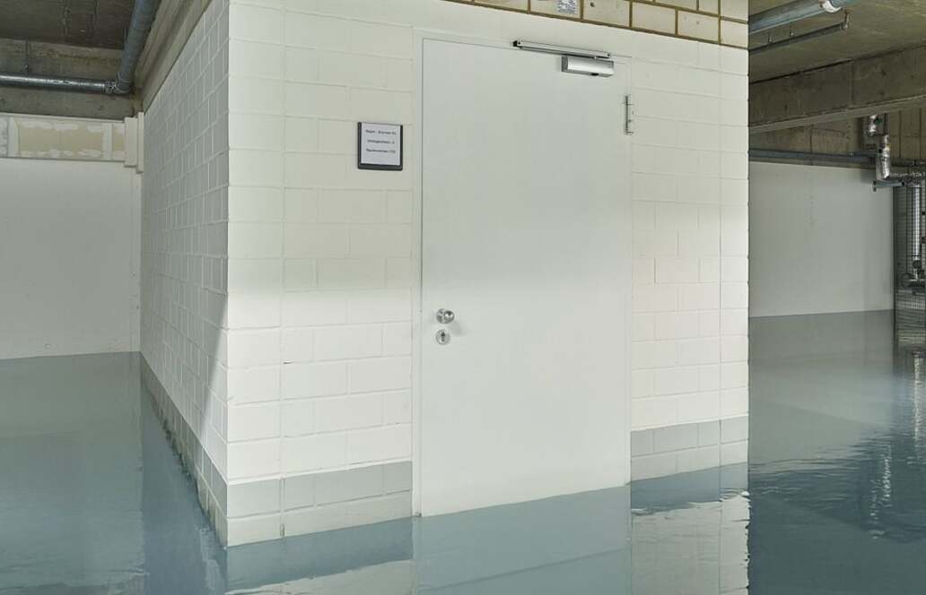 Hörmann bietet hochwasserbeständige Türen – Schutz bis 90 cm Wasserstand ohne Einbußen bei Design oder Funktion