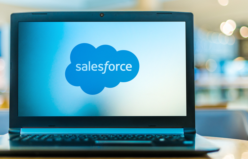 Salesforce stellt sich neu auf: KI statt Cloud – und bald unter neuem Namen?