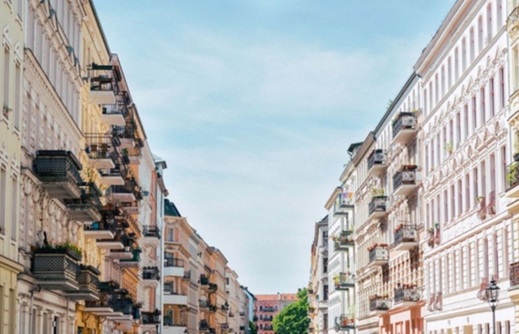 Berliner Mieter wehren sich erfolgreich gegen Mietpreisverstöße – 300 € Rückzahlung im Schnitt