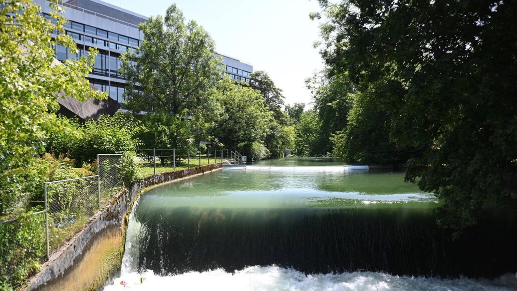 Telekom eröffnet KI-Rechenzentrum in München – Milliardeninvestition trifft auf Streit und Strompreisdebatte