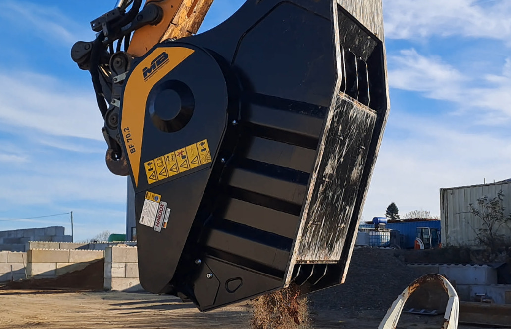 Baustoffrecycling am Bagger: MB Crusher macht Brecherlöffel zum Schlüssel für volle Lager und knappe Ressourcen