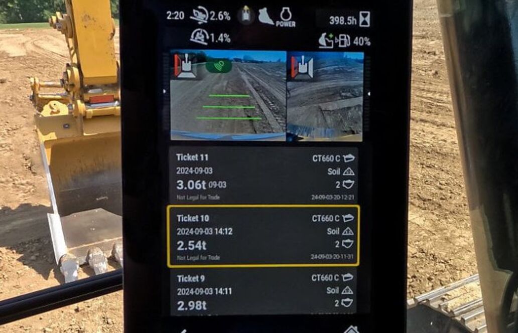 Digitale Fahrerhäuser: Touchpads steigern Effizienz, Ergonomie und Sicherheit auf der Baustelle
