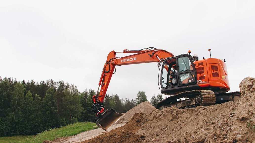 Rototilt und Hitachi Europe starten OEM-Partnerschaft für integrierte Baggerlösungen