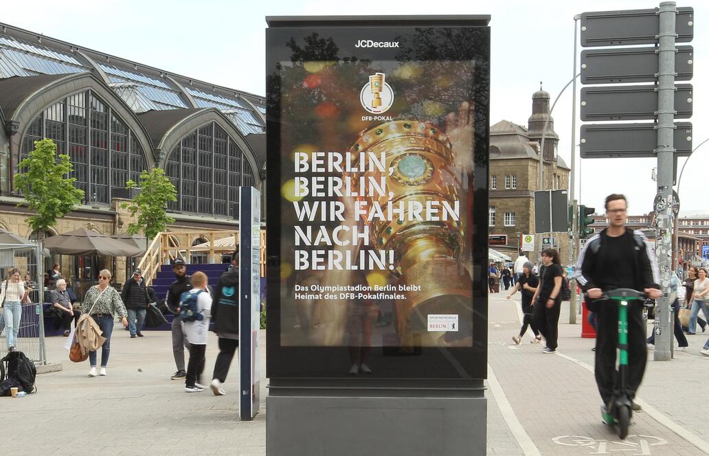 Bauer Media prüft offenbar Einstieg in den deutschen Außenwerbemarkt