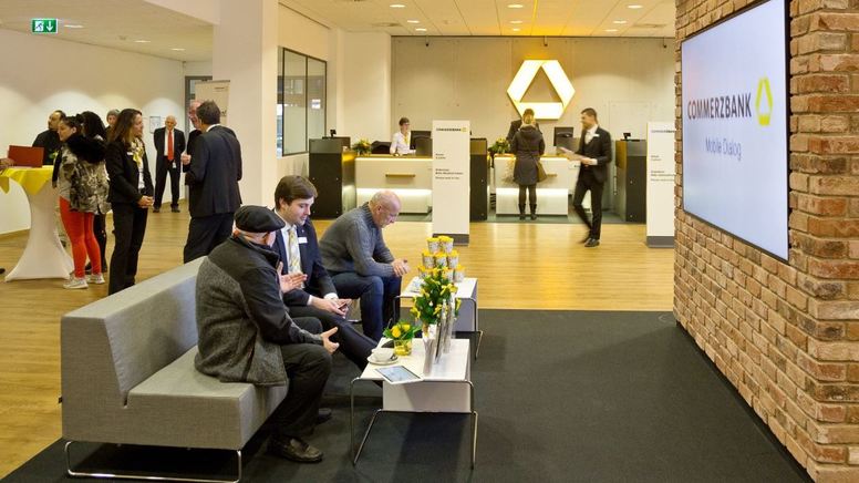 Wenn Die Commerzbank Moderne Filiale Sagt Meint Sie Dann Billige Filiale